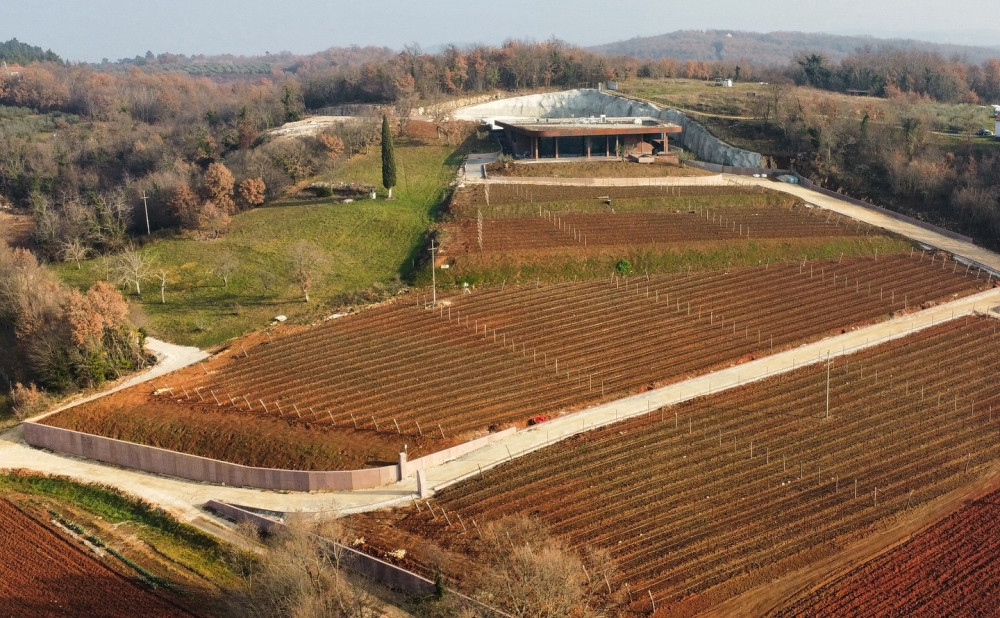 1Deklic-nova-vinarija-Facebook