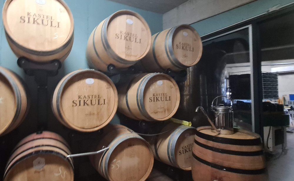2. Kaštel Sikuli bačvice u podrumu 1
