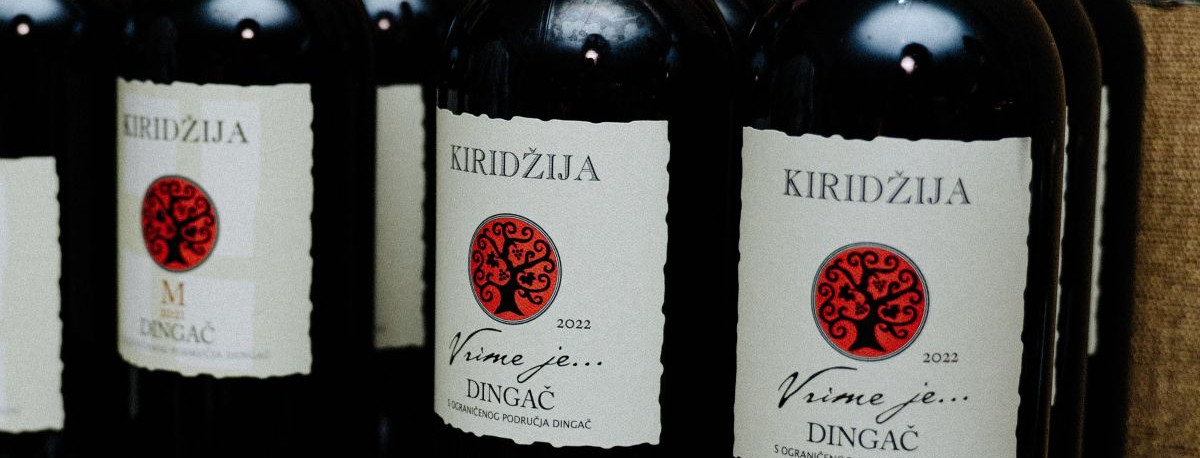 Nema mirovine, radit ću vina dok Hajduk ne postane prvak, obećao je Vedran Kiridžija predstavljajući Dingač 'Vrime je…'