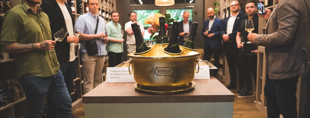 Champagne de Vilmont u vinoteci Brolo: 14-godišnji šampanjac uz slaninu i teleći kotlet
